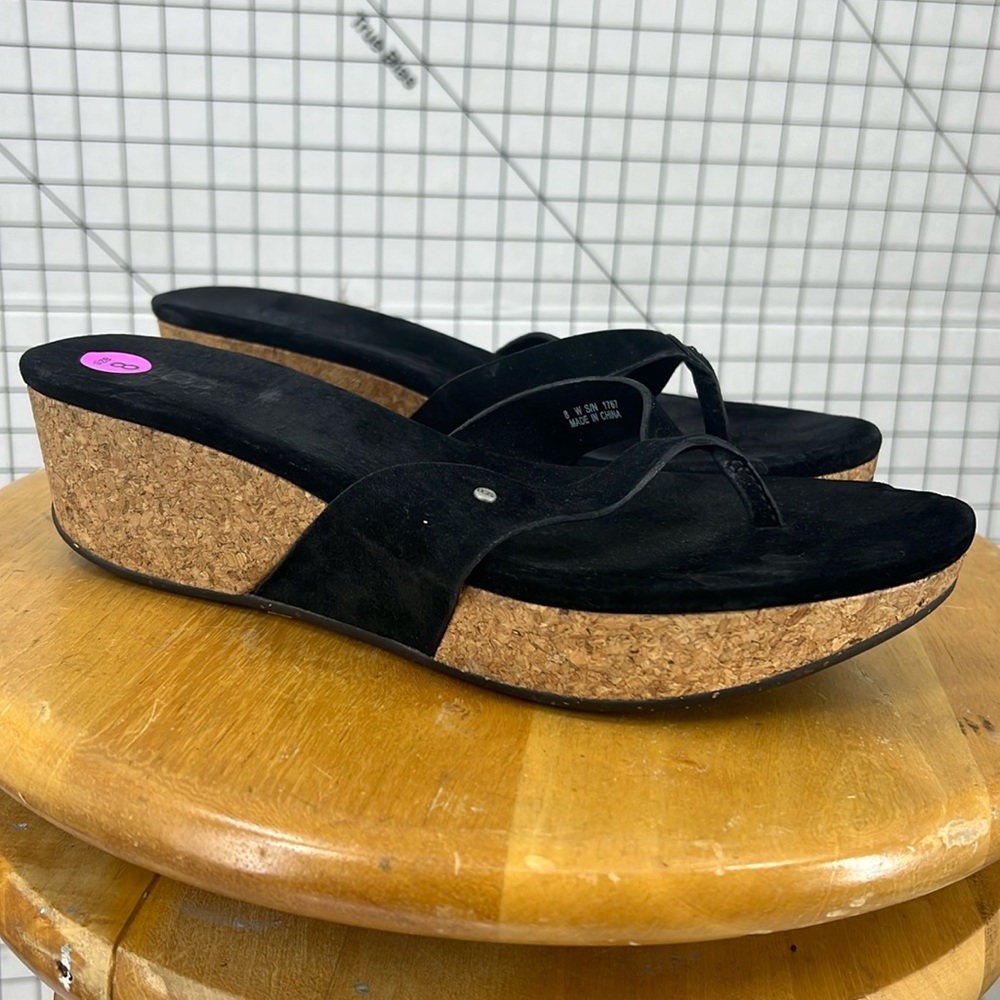 UGG Brooks black Suede Casual Thong cork  Wedge Sandals 8